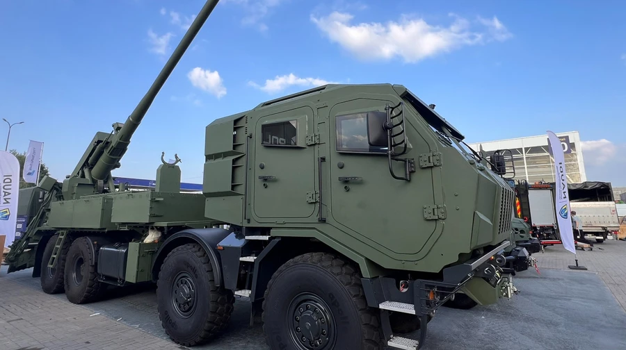Poland prepares to start production of Ukraine's Bohdana self-propelled howitzer