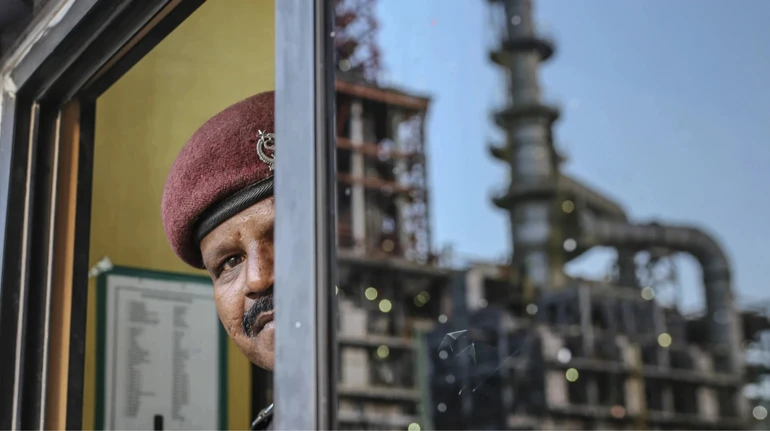 Oil superpower queues up for petrol from India. Will it help Russia?