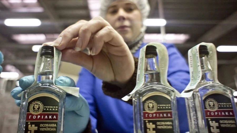 Russian invader is afraid to buy alcohol in Ukraine in order not to be poisoned