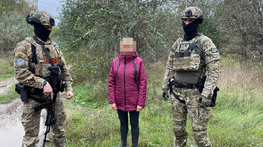 На Харківщині затримали збирачку податків, яка працювала на окупантів – ДБР