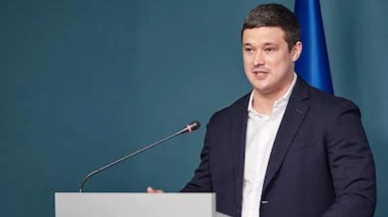 Михаил Федоров: Нужно внести в Конституцию право на интернет, бесплатное образование цифровым навыкам и онлайн-услуги