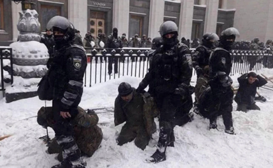 Суд разрешил досмотр, а не снесение городка под ВР 