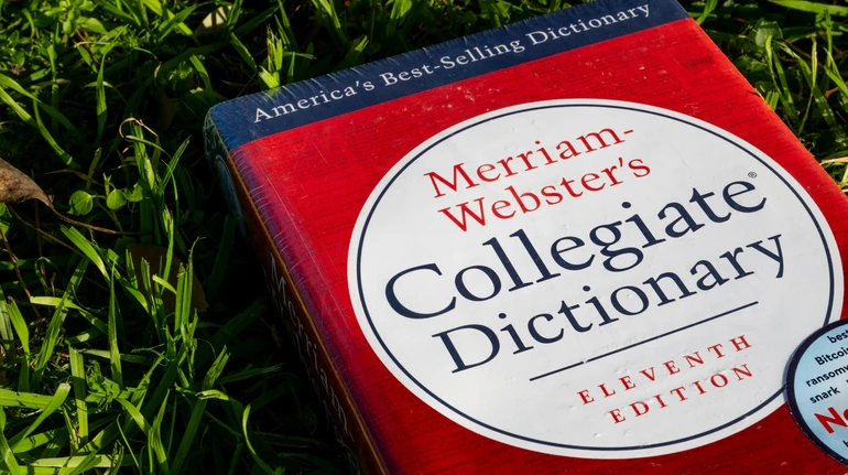 Словник Merriam-Webster оголосив слово 2025 року: воно позначає ШІ-контент низької якості
