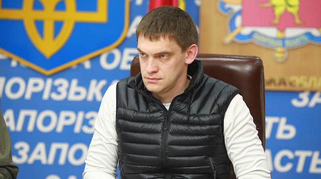 Росіяни вдарили біля зупинки транспорту на Запоріжжі: є загиблий, поранено підлітка Росіяни вдарили біля зупинки транспорту на Запоріжжі: є загиблий, поранено підлітка