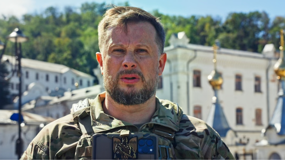 "Не виглядайте дурнями": Білецький звернувся до росіян зі Святогірська, який "захопив" Путін
