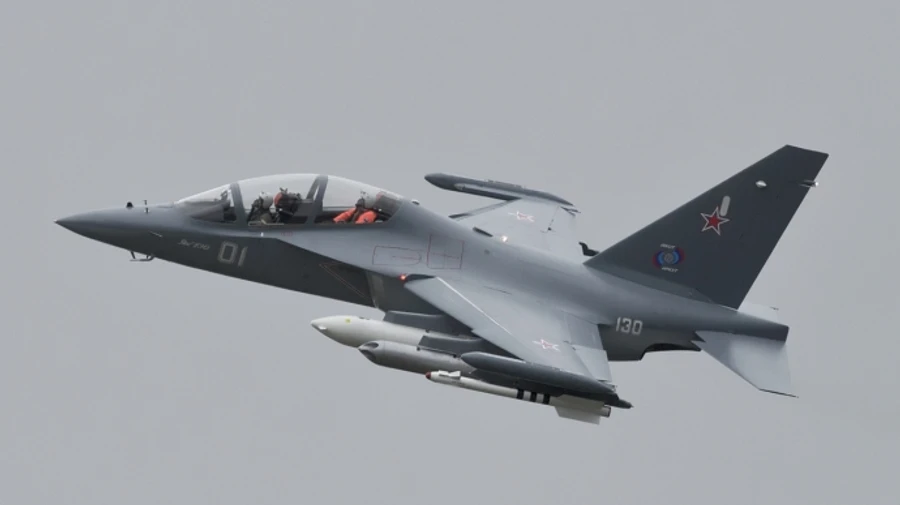 Yak-130 warplane crashes in Russia
