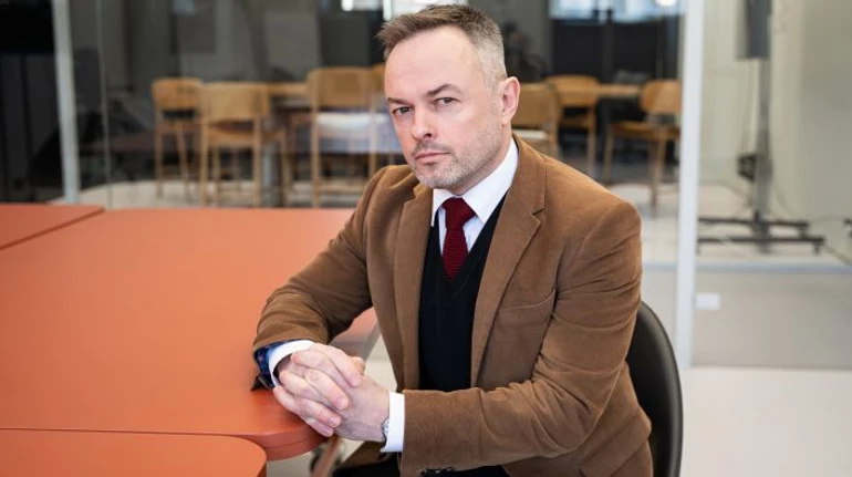 У вас позвоночник есть?. Историк Александр Зинченко о нерешительности США, слепоте Европы и украинской травме