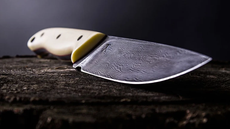 В центре Киева трижды ударили ножом военного − полиция ищет злоумышленников