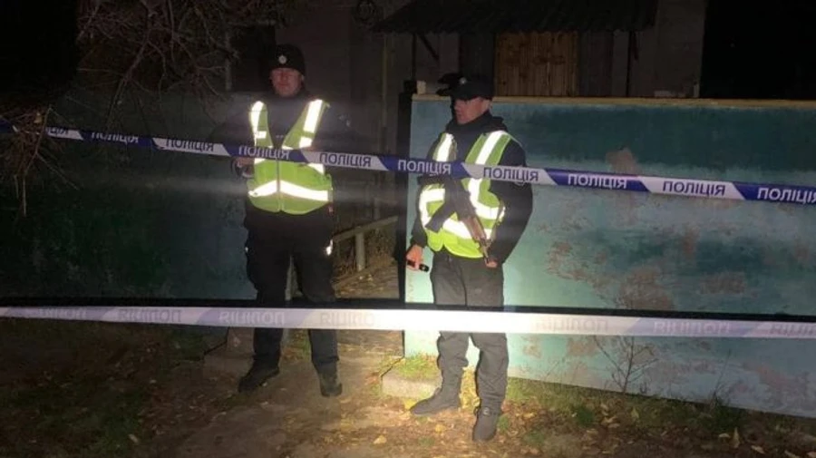 На Київщині помер чоловік, який намагався розібрати танковий снаряд