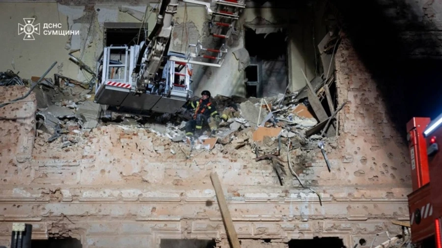 У низці міст 14 квітня оголосили День жалоби, за кордоном приспустять прапори