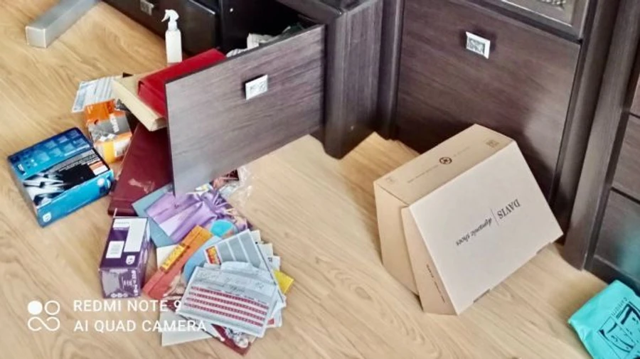 Russian aggressors rob Kateryna Handziuk's apartment in Kherson