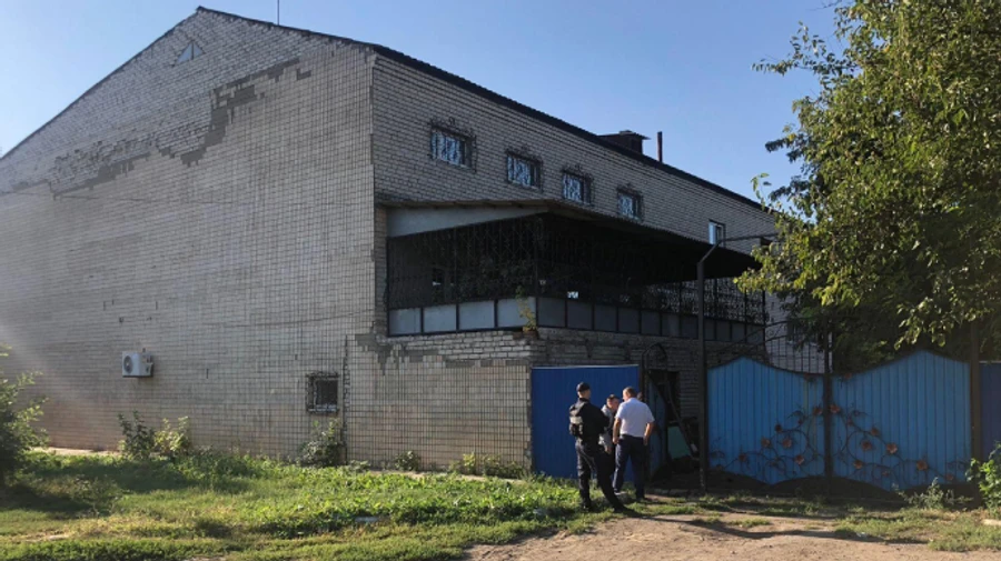 Мужчина угрожал взорвать собственный дом - инцидент на Херсонщине