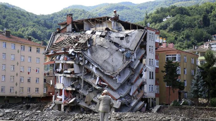 Количество погибших в результате наводнений в Турции возросло до 57