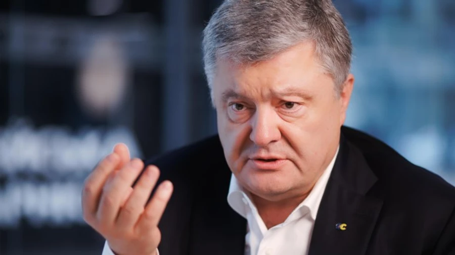 У ДБР не відповіли, у скількох справах фігурує Порошенко