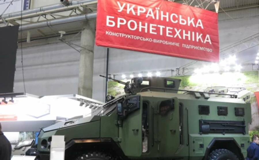 Оборудки в оборонці: у Вінника та Пашинського провели обшуки