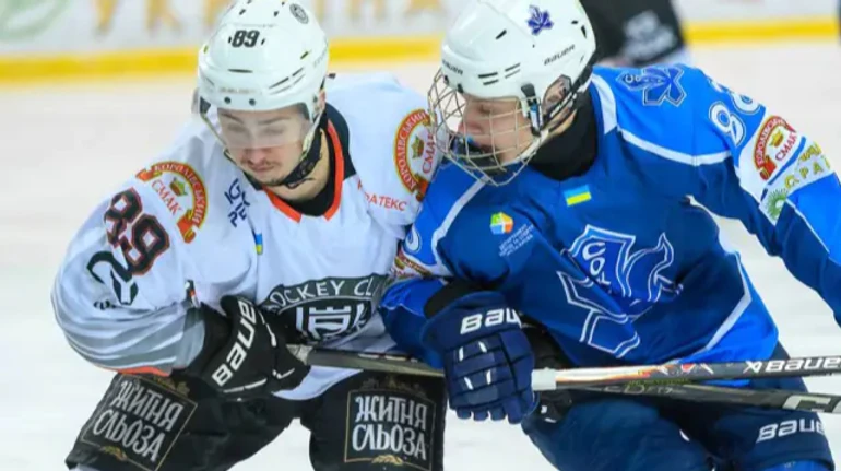 Кременчуг одержал первую победу над Соколом в финальной серии чемпионата Украины по хоккею