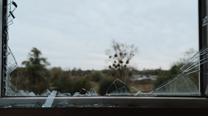 Росіяни 14 разів за добу обстріляли Сумщину, поранена людина