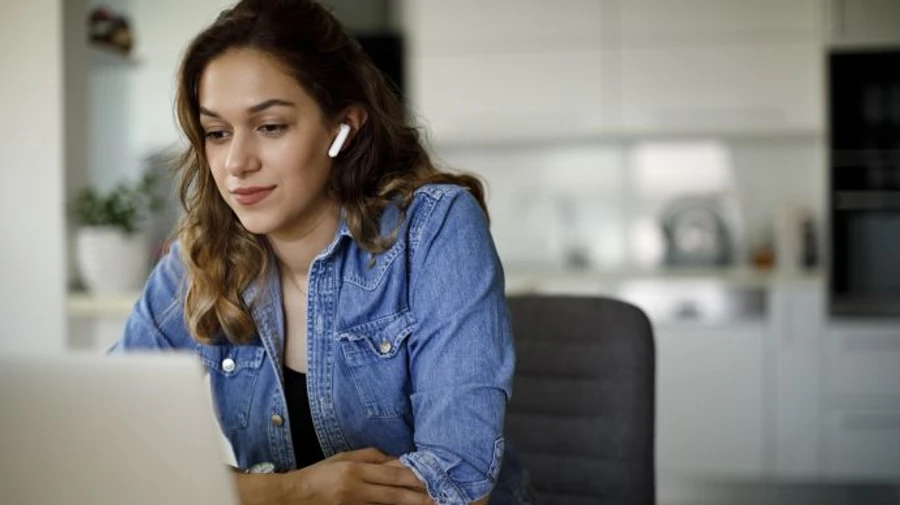 Over 60% of Ukrainians have completely abandoned Russian-language content