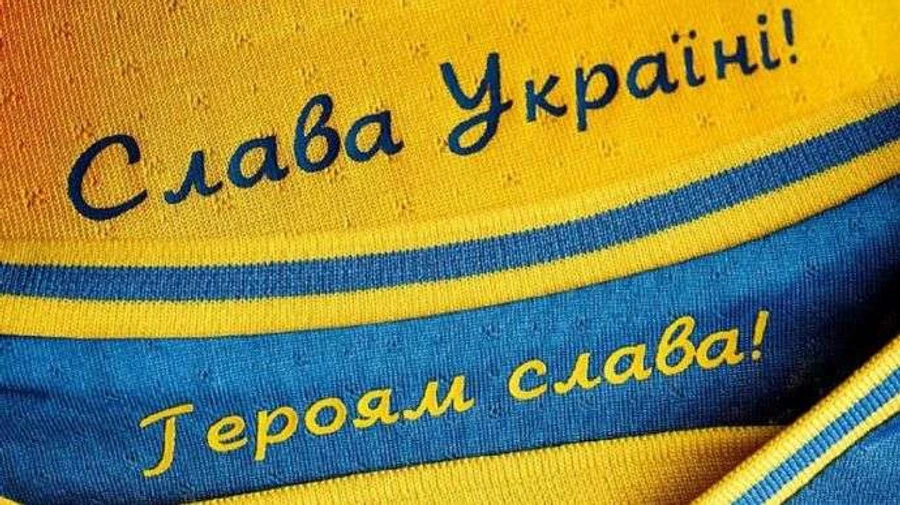 Woman in Russia fined for Glory to Ukraine! social media status in Korean