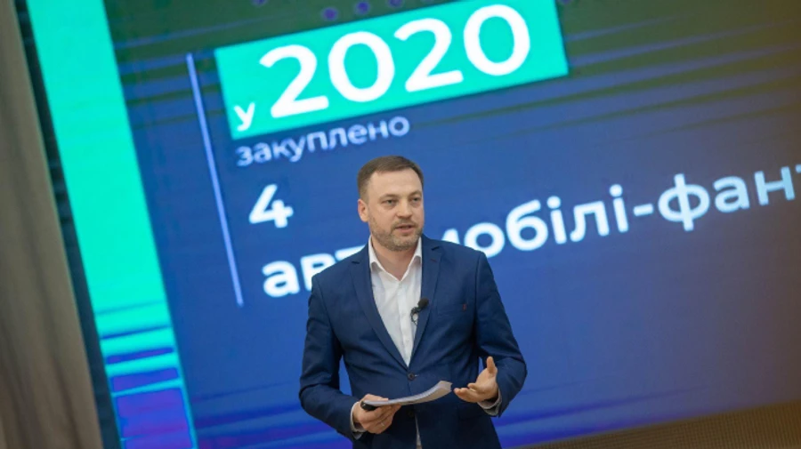 Замість електрошокерів оновлене МВС купить для патрульних бодікамери