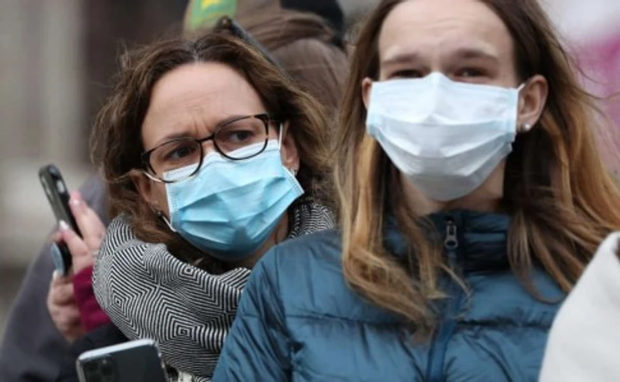 Коронавирус: третья страна Европы зафиксировала миллион заражений, но 46 тысяч пациентов уже умерло