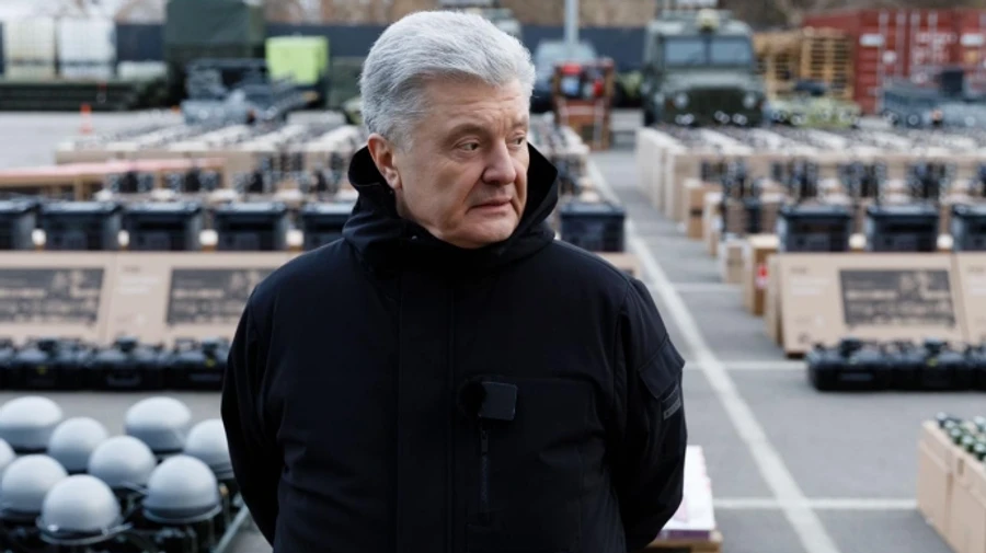 Суд ограничил Порошенко срок ознакомления с угольным делом: времени – до 15 апреля