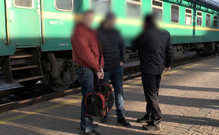 На Киевщине разоблачили преступников, которые продавали органы подростков в РФ