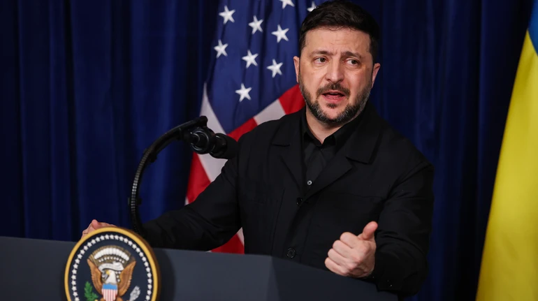 Зеленский о прекращении огня: РФ крутит носом, но наши партнеры могут нос открутить