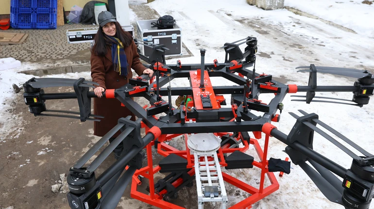 От контрабанды сигарет до 100-килограммовых бомберов. Как работает производство дронов Heavy Shot?