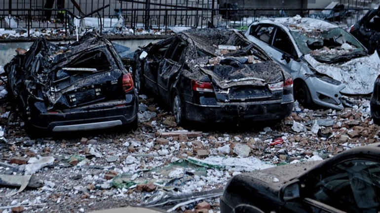 Страхування авто від воєнних ризиків: що пропонують українцям та на яких умовах