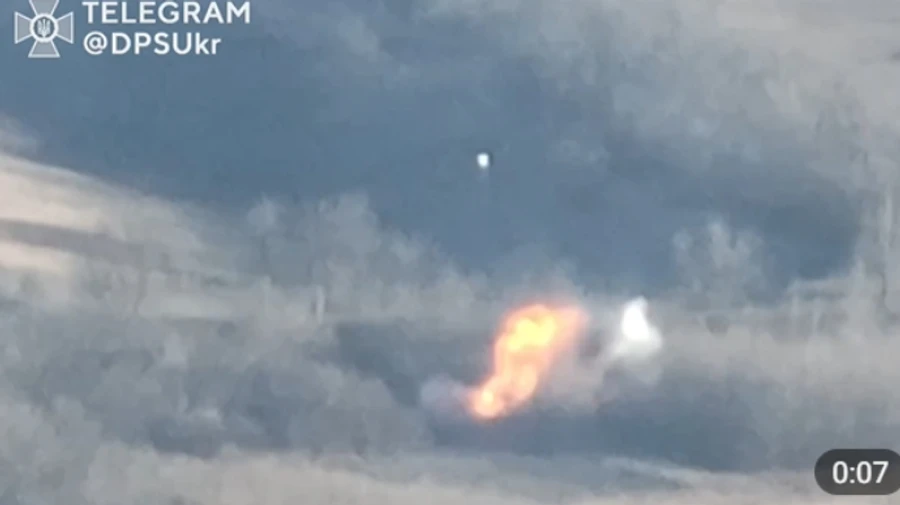 Border guards show how they blew up Russian ammunition storage point