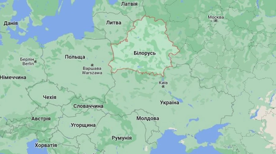 Lukashenko creates new command near Ukraine and accepts possibility of war