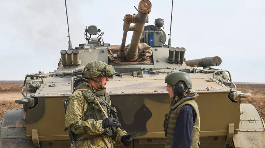 У Міноборони РФ заявили, що почали повертати війська з навчань в окупованому Криму