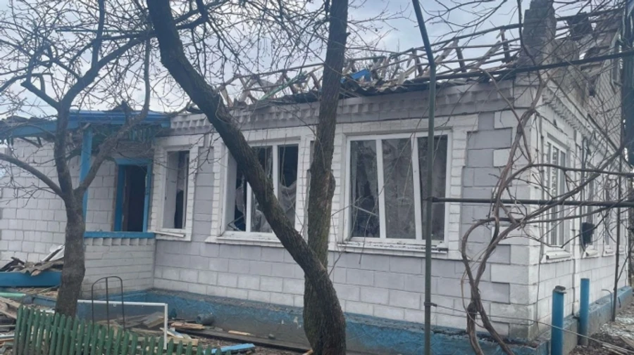 Russian army attacks Nikopol district in Dnipropetrovsk Oblast, killing civilian and injuring another