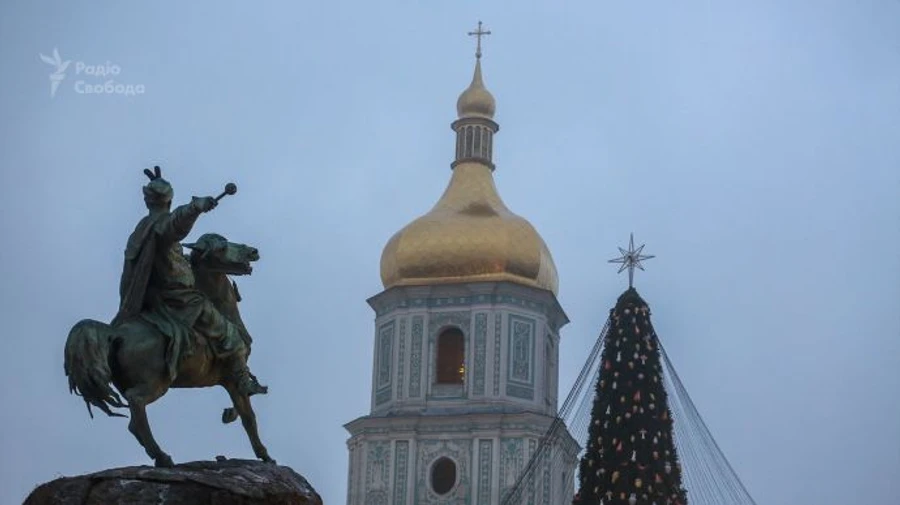 Епіфаній пояснив, чому ПЦУ хотіла зірку на ялинці, а не капелюх