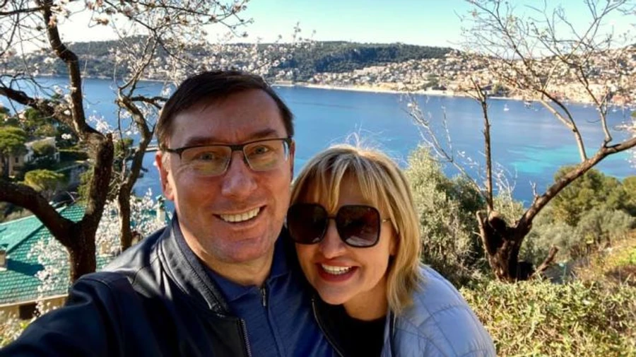 Луценко зізнався, що хворіє і лікує рак за кордоном