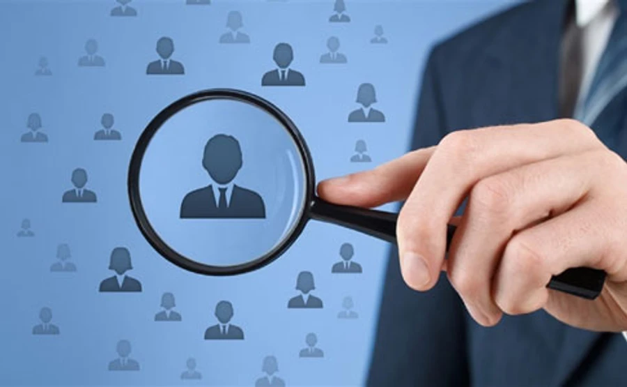 У Зеленського шукають охочих змінювати країну