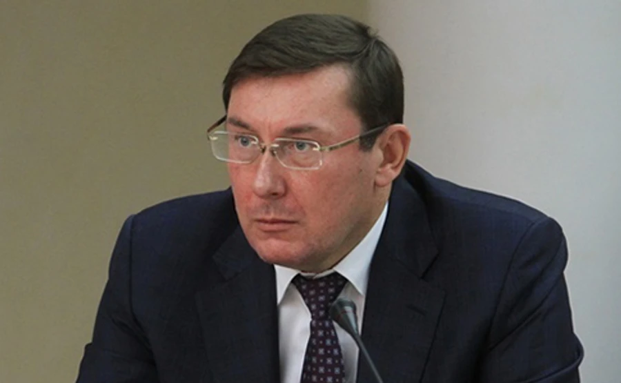 Суд заставил ГПУ раскрыть причины секретности конфискации денег Януковича