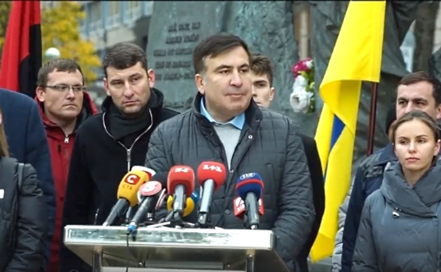 Саакашвілі збирається оселитися в наметі біля Ради