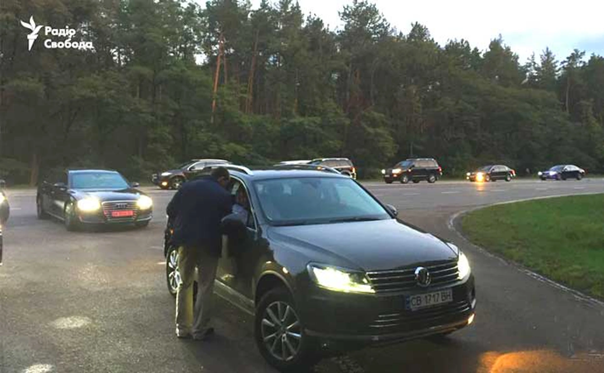 Встреча в лесу. О чем президент, министры и депутаты говорили в Залесье