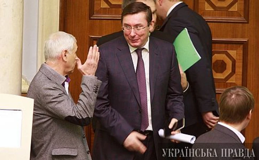 Луценка можуть призначити генпрокурором у четвер - нардепи 