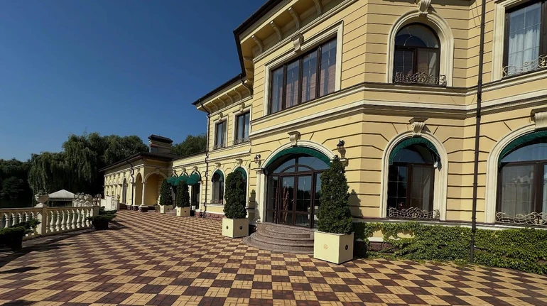 Будинок родини Гладковських у Козині виставили на продаж за 4 мільйони доларів – Ткач