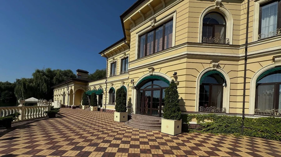 Будинок родини Гладковських у Козині виставили на продаж за 4 мільйони доларів – Ткач