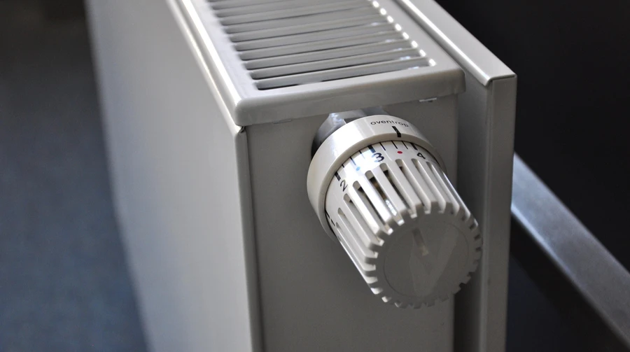 У Києві повернули тепло в понад 3,5 тисячі будівель, роботи тривають – КМДА