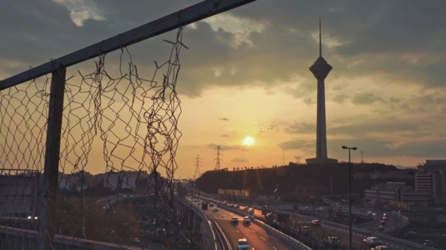 В Иране энергетический кризис - сокращенный график, онлайн обучение, закрытые ТЦ