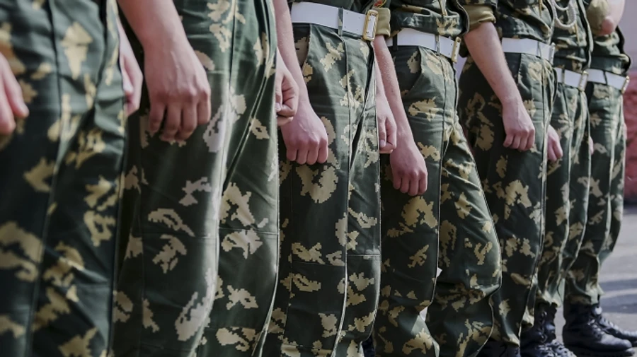 Разведка Британии: РФ решает, оставлять новые подразделения в местах дислокации или перебросить в Украину