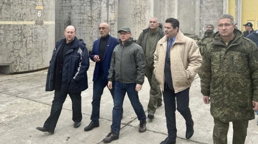 Аксьонов з помічником Путіна відвідали Херсон