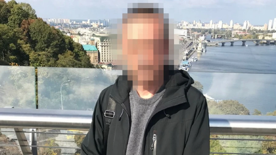 СБУ изобличила военного, который собирал секретные данные о ракетных арсеналах Украины