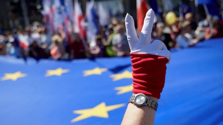 Варшава під загрозою санкцій: куди заведе конфлікт Польщі та ЄС