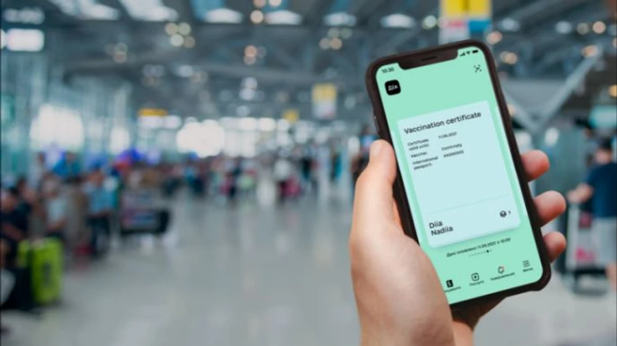 Українці скоро зможуть генерувати COVID-сертифікат у Дії – Федоров